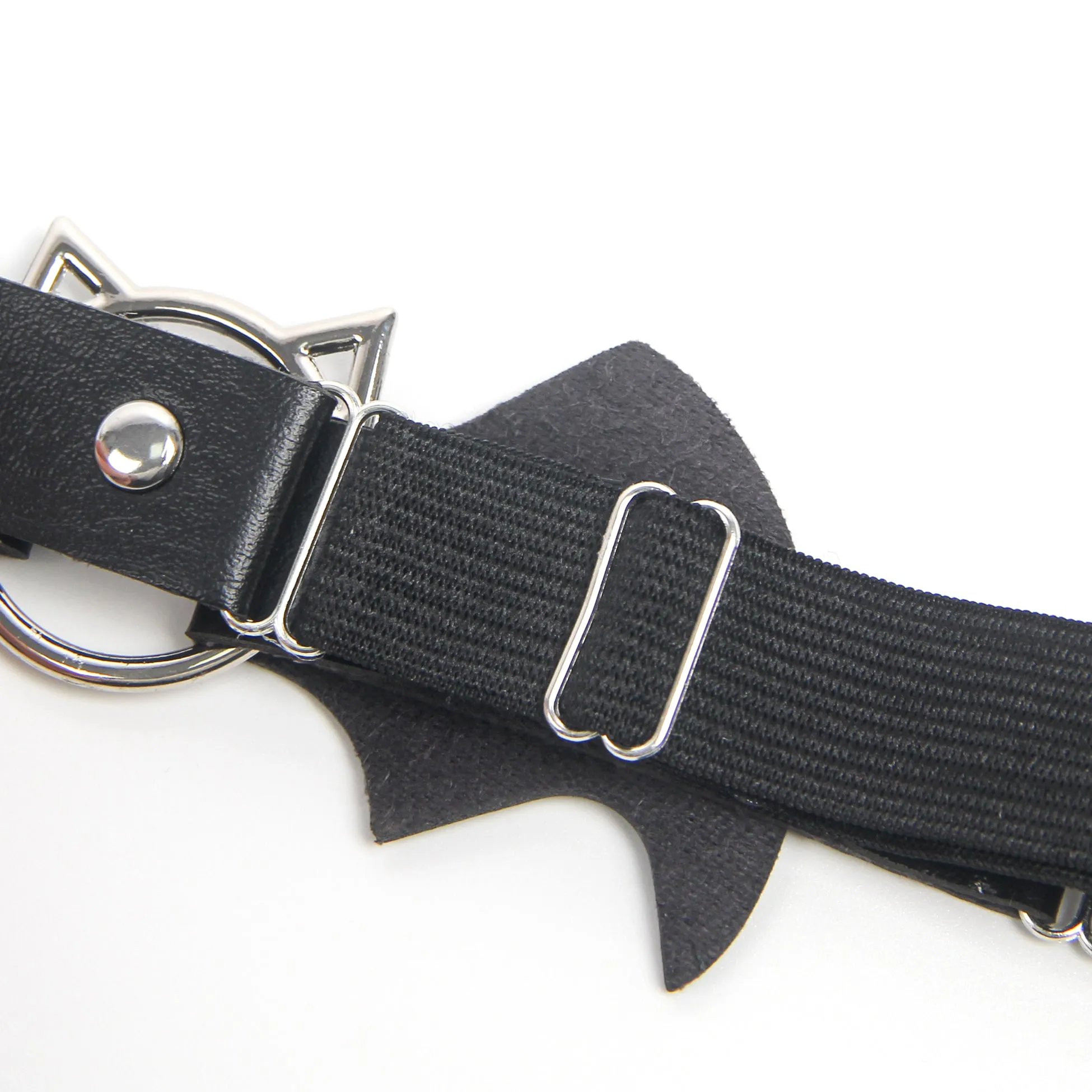 Adjustable Bat Wing Thigh Holders